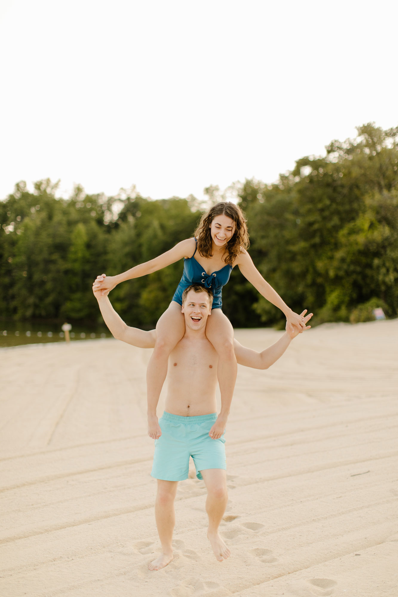 Smith Mountain Lake Puppies and Popcorn Engagement Session